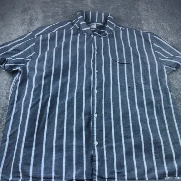 Men's Navy Blue Striped Short-Sleeve Shirt - Picture 1 of 3
